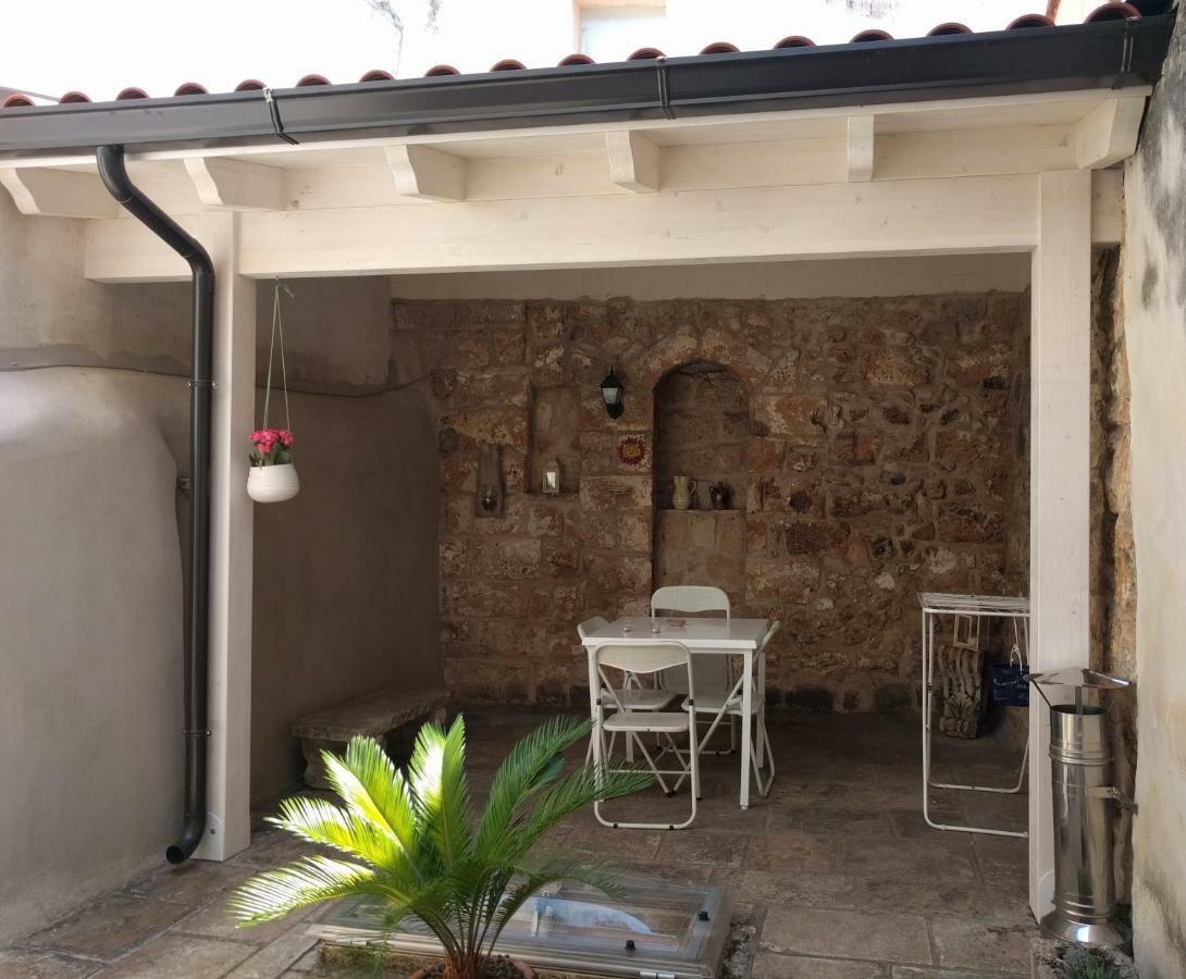 Antico Bilocale Soleto Villa Exterior photo